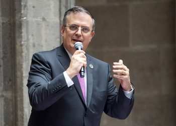 México negocia con EU aranceles por modelo y marca de autos: Ebrard