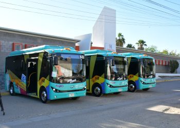Familias hermosillenses viajan gratis al Parque Madero y El Cárcamo en el transporte eléctrico H Bus