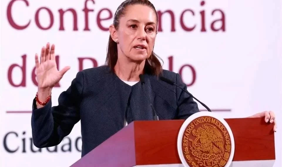 Pide Sheinbaum a bancos bajar las tasas de interés