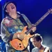 Hospitalizan de emergencia a Carlos Santana previo a show