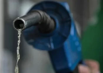 Paraliza México importación de combustible desde Texas