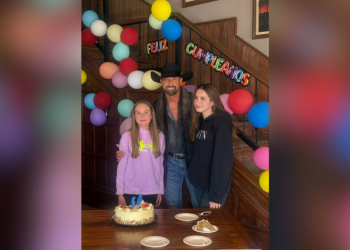 Gabriel Soto celebra 50 años