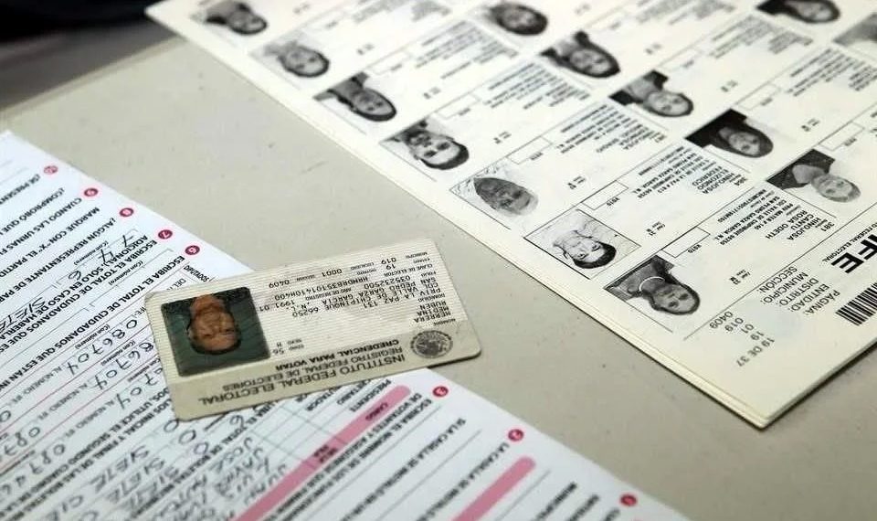 Prometen consejeros del INE cuidar Padrón pese a recortes