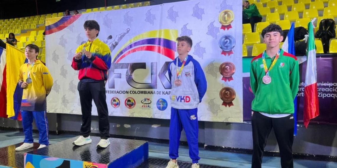 Triunfa alumno de Conalep Sonora en torneo internacional de karate