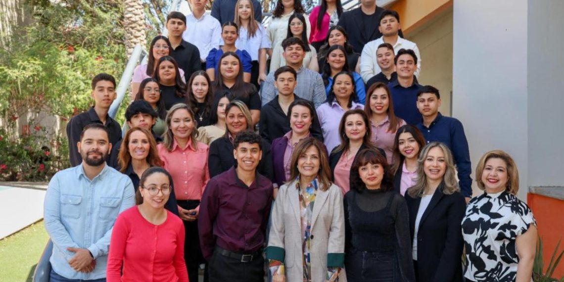 Participan estudiantes de la UES en proyecto entre México y Colombia “Conectando Fronteras”
