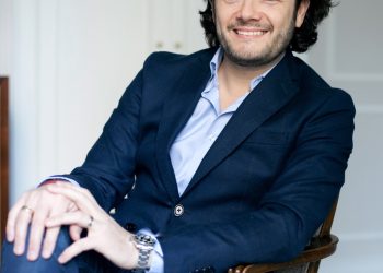 Entregarán Medalla Emiliana de Zubeldía al tenor Arturo Chacón en Fiestas del Pitic 2025