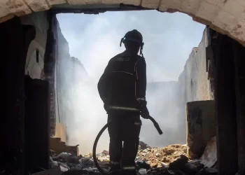 Localizan a joven sin vida en una casa de la colonia El Ranchito, tras incendio