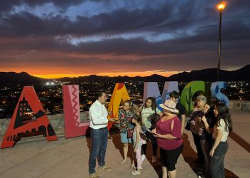 Recorre Pável Núñez los 50 municipios del distrito 2de Sonora