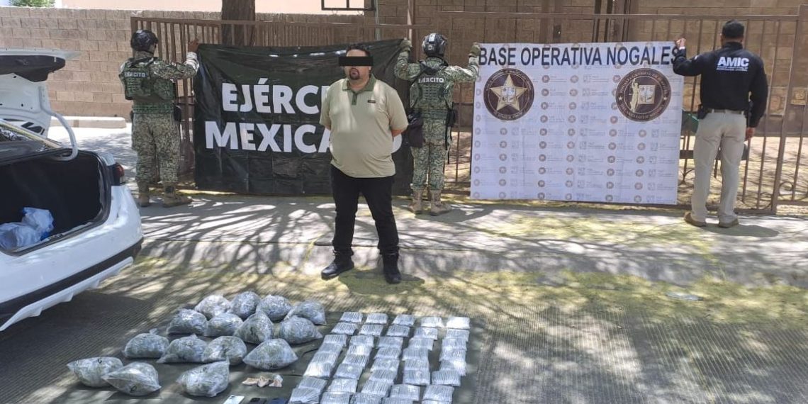 En Nogales capturan a sujeto con vehículo robado, droga y dinero en efectivo