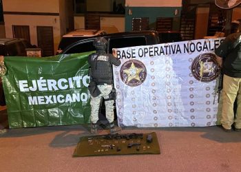 AMIC y DEFENSA aseguran armamento y vehículo con reporte de robo, en Nogales