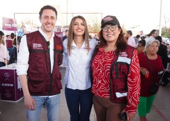 Gobernador Durazo cumple a familias de La Cholla con servicios gratuitos en la feria “Sonora Atiende”