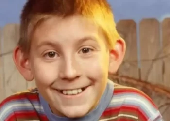 Erik Per Sullivan no regresó a “Malcolm el de en medio” para estudiar en Harvard