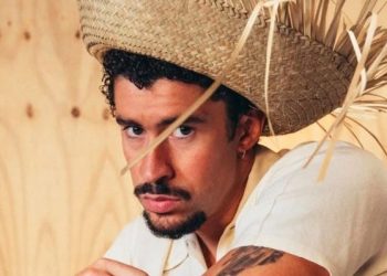Bad Bunny pide a sus fans no crear falsas expectativas de su próxima gira