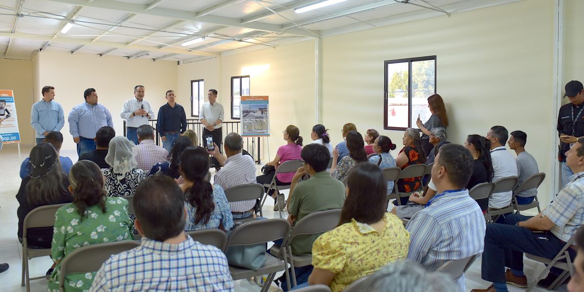 Cumple Toño Astiazarán a familias del Sahuaro con entrega de salón multifuncional en beneficio de la comunidad