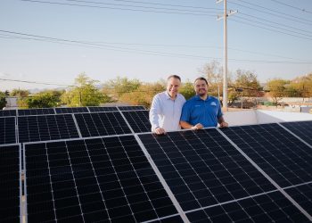Destaca Toño Astiazarán ahorro de 83% en recibo de luz en centro CIDA con programa Peso Solar