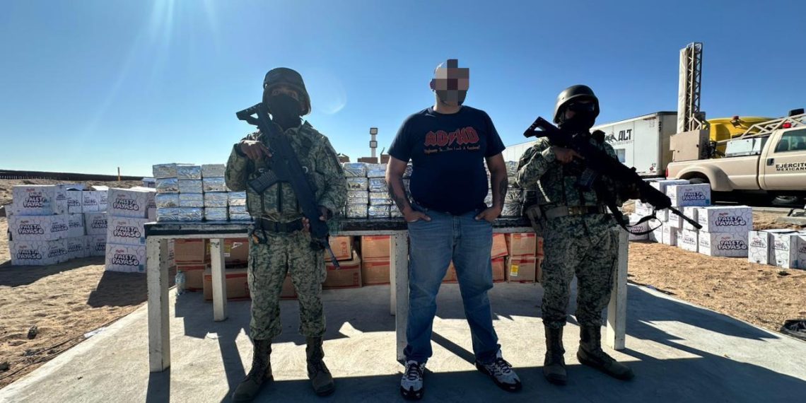 Llevaba conductor de tractocamión media tonelada de cocaína entre cajas de dulces, lo detienen