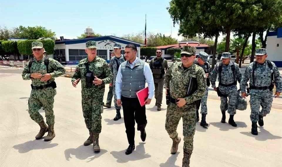 Llega García Harfuch a Sinaloa con mil 600 elementos