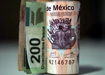 Refleja desaceleración de crédito al consumo economía débil