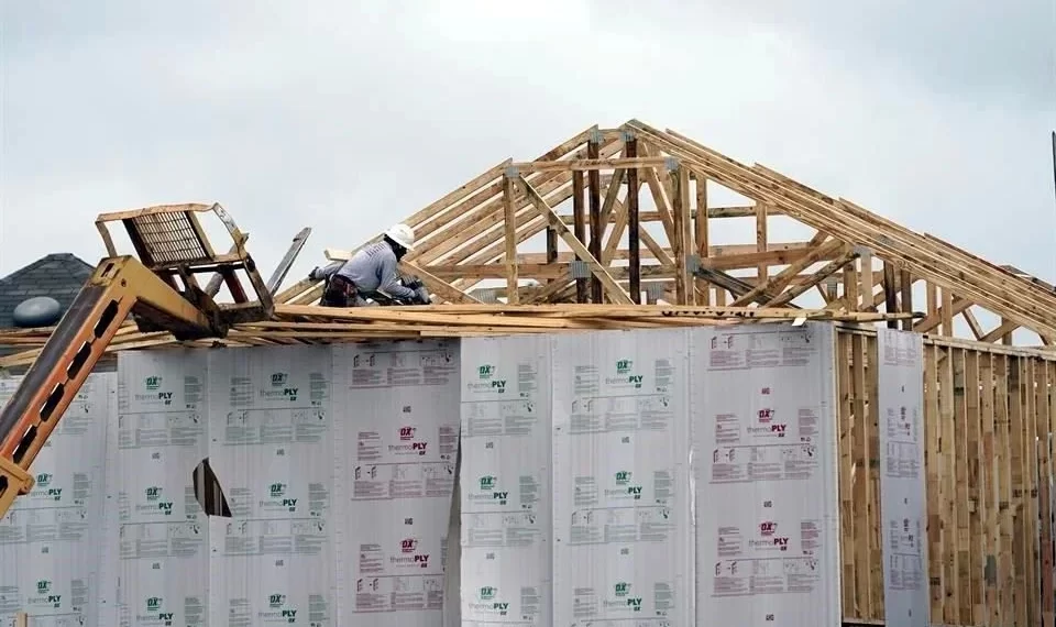 Ascenderían deudas de Pemex con constructoras a 7 mil mdp