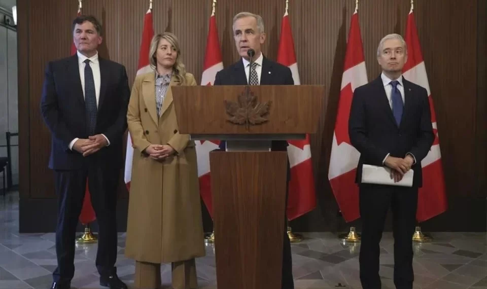 ‘Ajustará’ Canadá aranceles al acero y aluminio