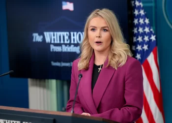 Trump pone ‘estrellita’ a Sheinbaum por reducir el tráfico de fentanilo en la frontera México-EU