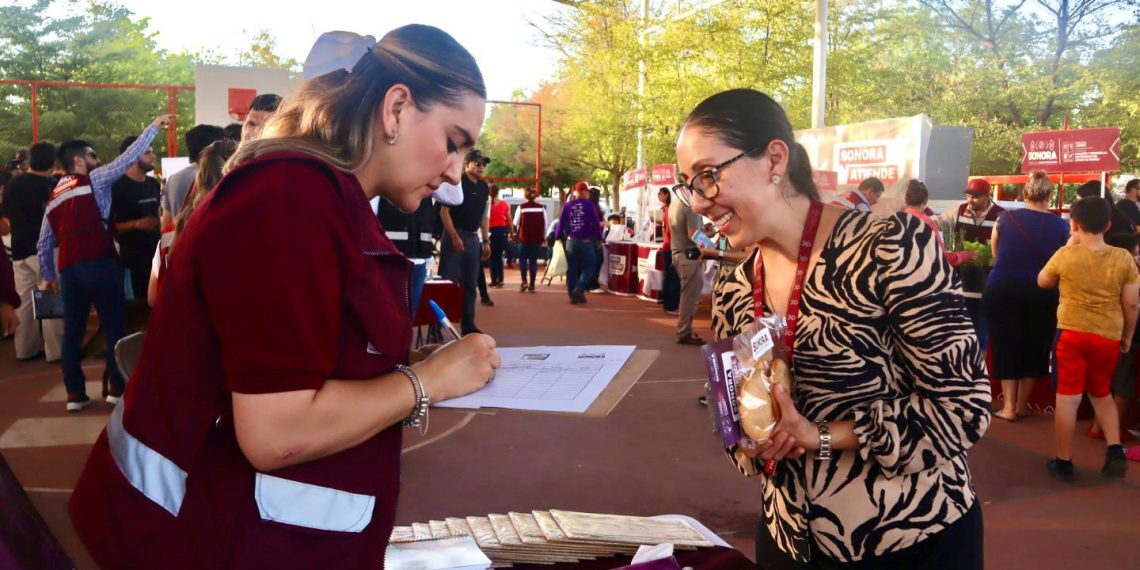 Gobernador Durazo lleva trámites gratuitos de “Sonora Atiende” a la colonia Olivares