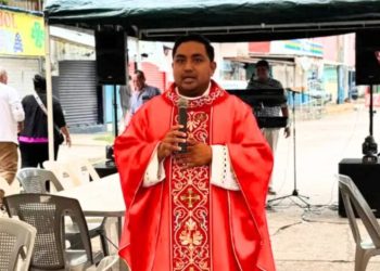 Atacan a balazos a sacerdote en Tabasco