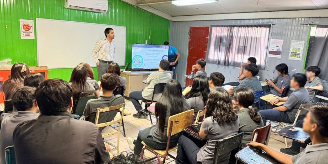 Previene Gobierno de Sonora conductas antisociales entre jóvenes de SLRC