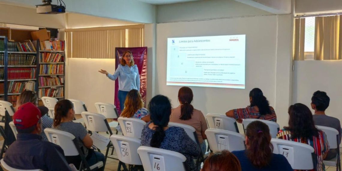 Gobierno de Sonora involucra a padres de familia en la construcción de La Paz