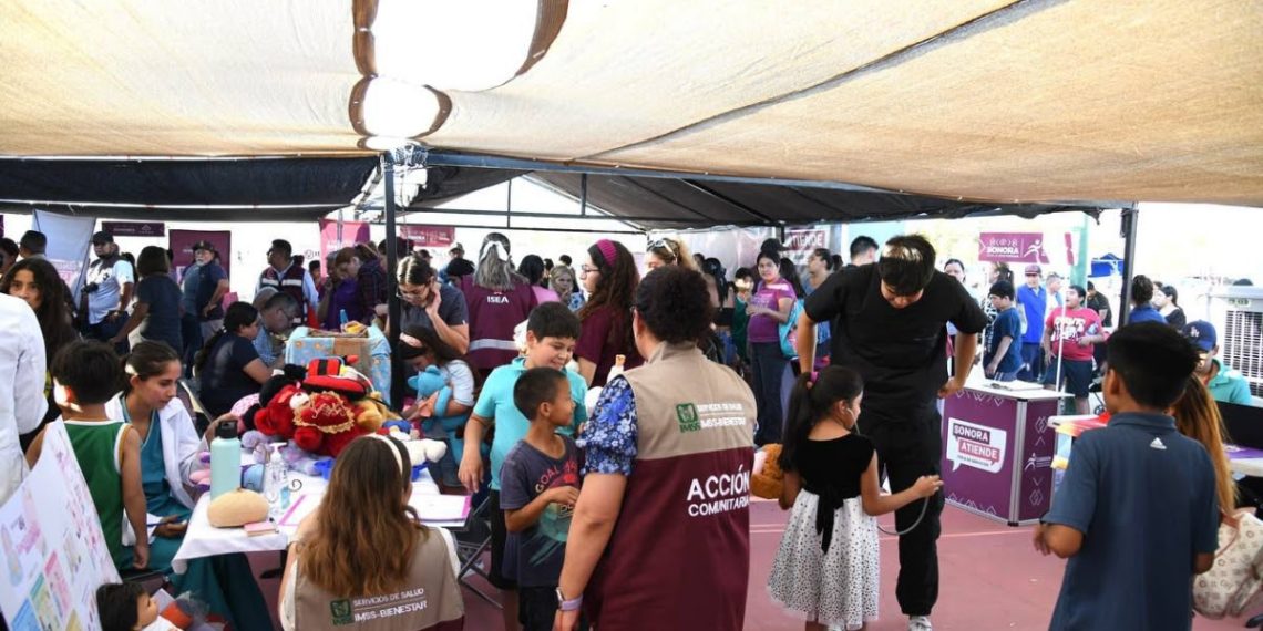 Gobernador Durazo cumple a familias de la colonia Villa Verde con feria de servicios gratuitos Sonora Atiende