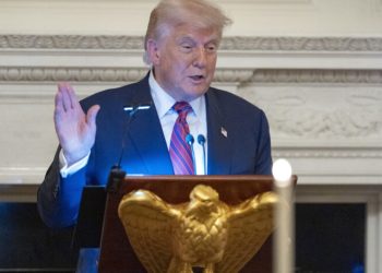 “The New York Times” critica el veto de Trump al “Wall Street Journal”