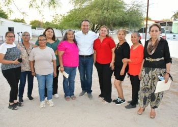 Cumple Toño Astiazarán con entrega de obras a familias de El Tazajal y El Tronconal