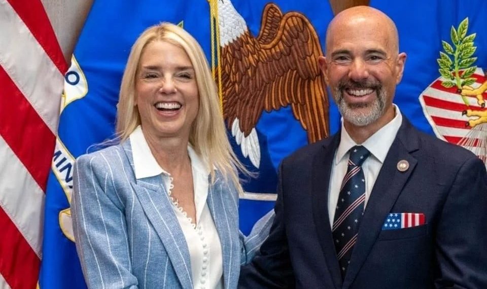 Asume como jefe de la DEA creador de ‘narcolista’