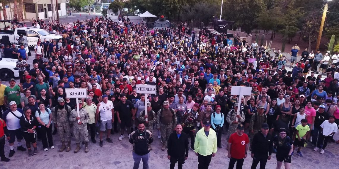 La 4/a. Zona Militar organizó una Caminata Nocturna en Hermosillo.