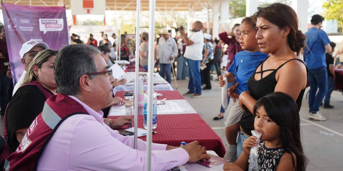 Gobernador Durazo lleva servicios gratuitos de la feria “Sonora Atiende” a la colonia Internacional