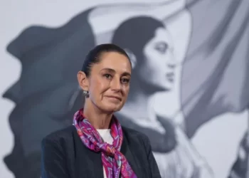 “El poder se ejerce con humildad”, dice Sheinbaum ante las vacaciones de Monreal en España