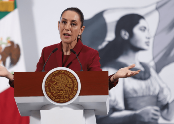 Asegura Sheinbaum que no hay nerviosismo en el sistema financiero mexicano