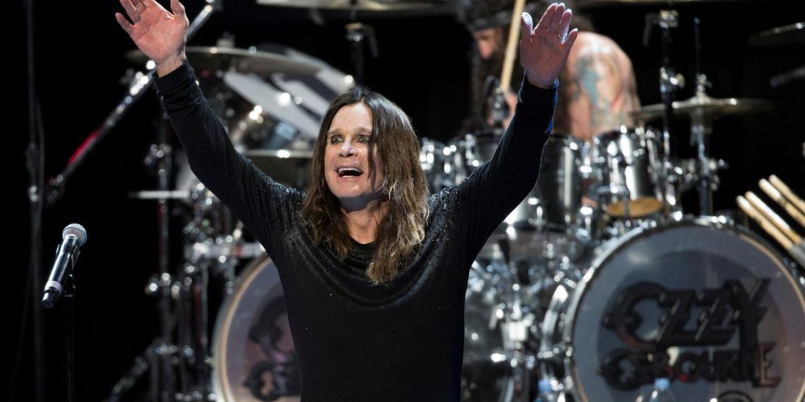 Ozzy Osbourne, legendario cantante de Black Sabbath, fallece a los 76 años