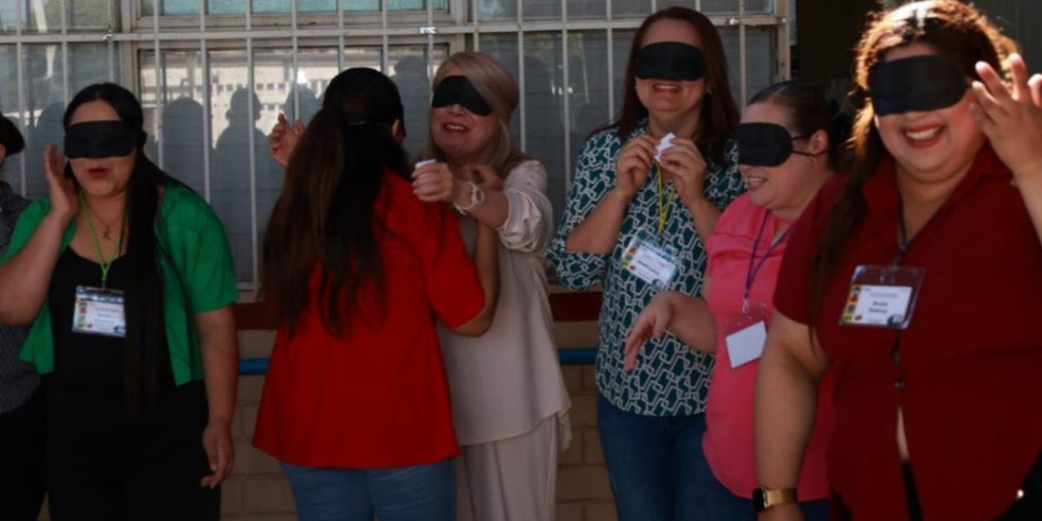 Gobierno de Sonora implementa estrategia internacional para atención especializada de alumnado con discapacidad visual: SEC