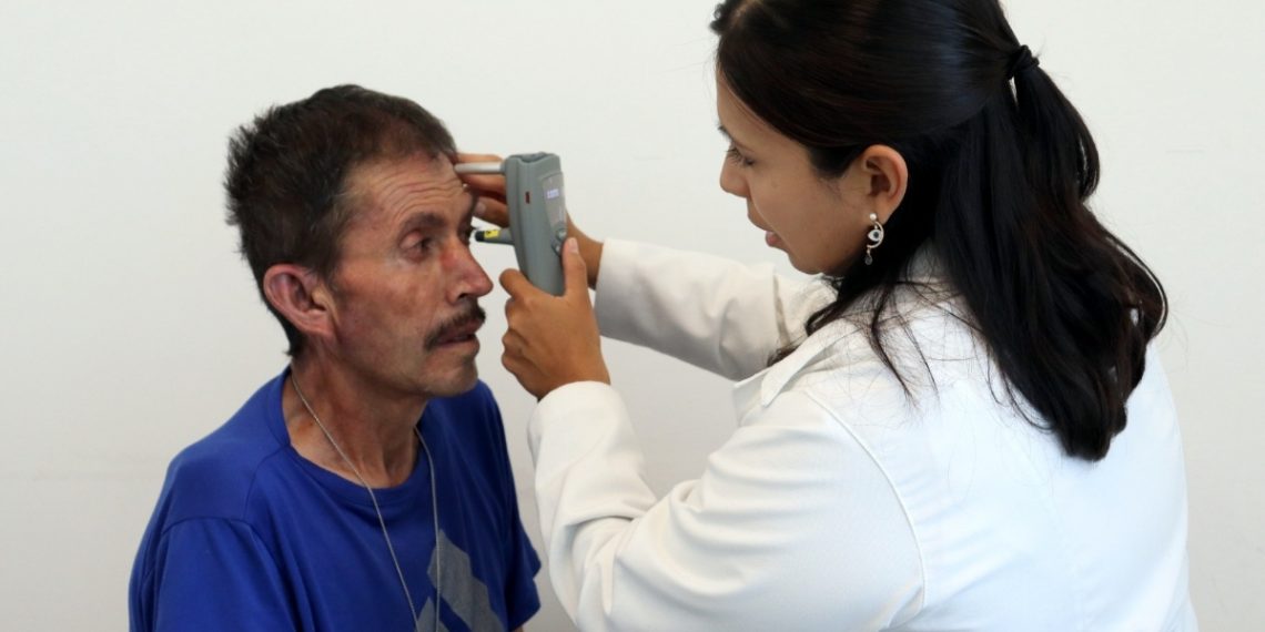 Impulsa Gobierno de Sonora servicio de oftalmología en Isssteson