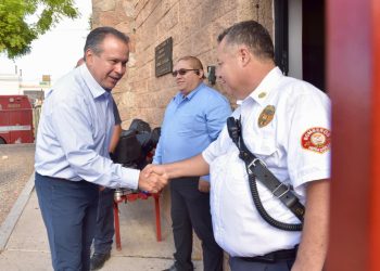 Destaca Toño Astiazarán heroísmo de Bomberos de Hermosillo en su 79 aniversario
