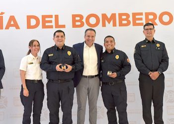 Reconoce Toño Astiazarán heroica labor de Bomberos