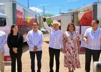 Gobernador Durazo acerca servicios de salud a comunidades rurales con ocho nuevas Clínicas Móviles