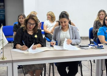 AMMJE y empresa ZOBELE firman convenio