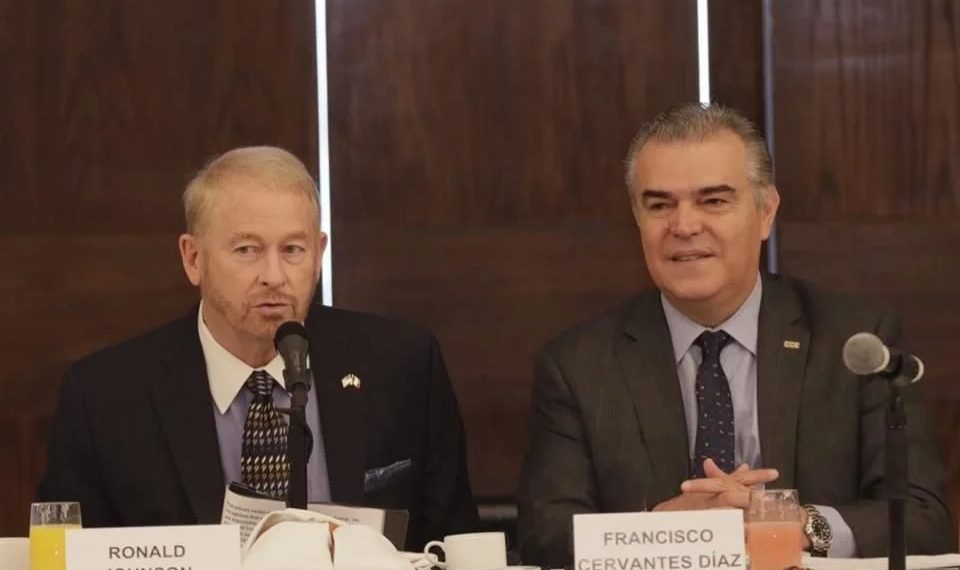 Sería una exageración que EU interviniera por cárteles: CCE