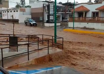 Lluvia en Nogales deja una persona desaparecida y cinco rescatadas de arroyos