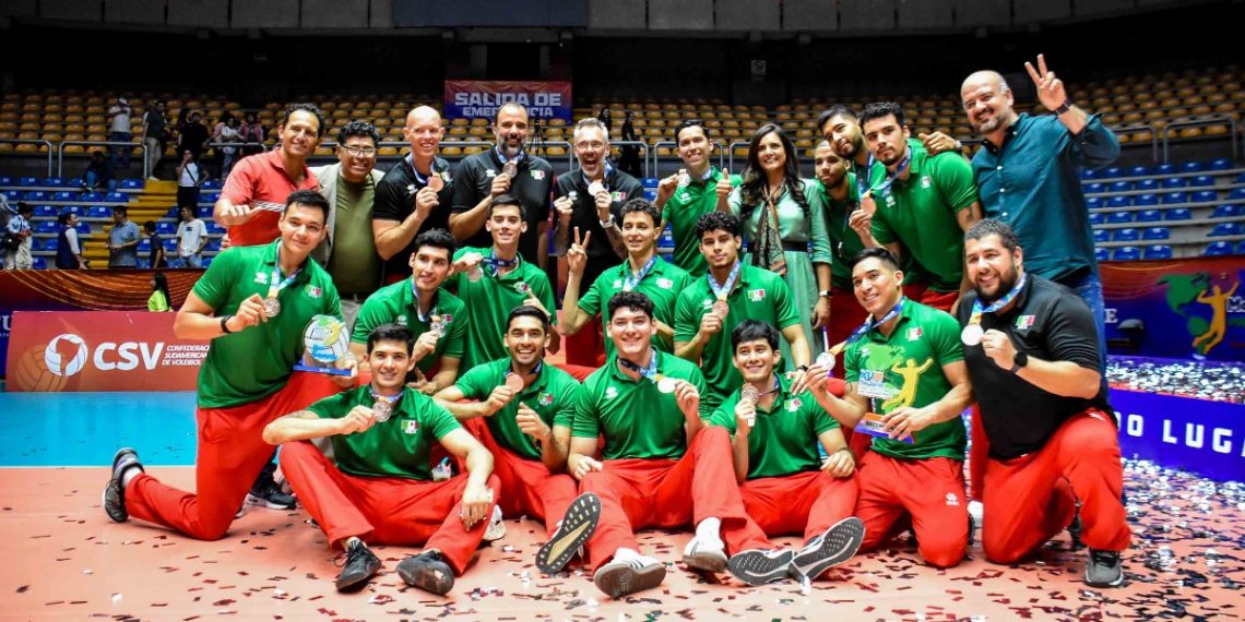 Sonorense coopera para plata de México en Panamericano de Mayores Varonil de Volibol