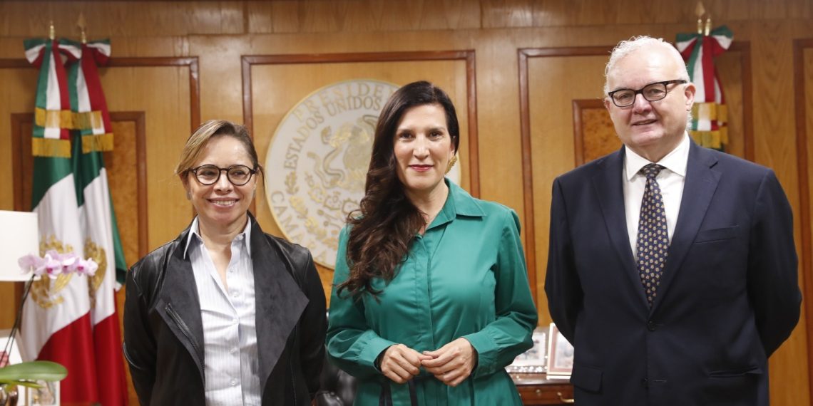 Cámara de Diputados y ANTAD refuerzan colaboración en favor del empleo femenino