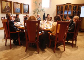 Se reúne la presidenta de la Cámara de Diputados con la Asociación de Bancos de México; se busca mejores servicios para los ahorradores y ofrecer certeza jurídica a inversionistas