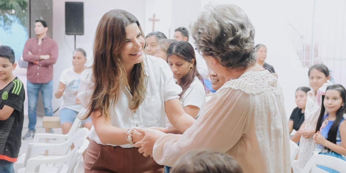 Entrega Patty Ruibal obras del Presupuesto CRECES en iglesias del norte de la ciudad